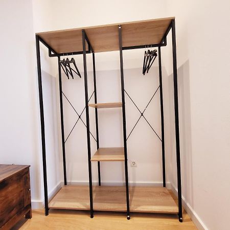 Novara City Apartment Виена Екстериор снимка
