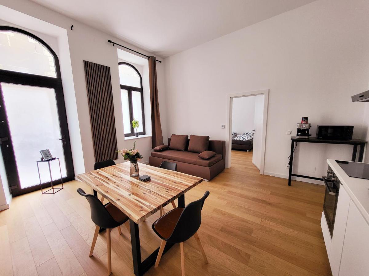 Novara City Apartment Виена Екстериор снимка